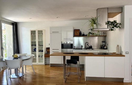 Alella Apartment | Loft Bouquet Alella mar y montaña 25 min a BCN