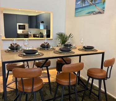 Montrouge Apartment | LOFT DE LA PLAGE - à 30 m de la mer