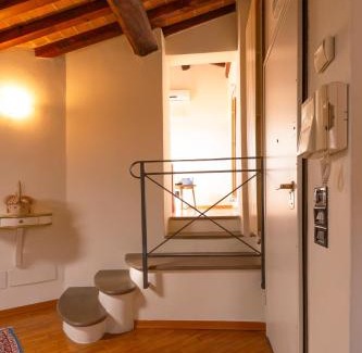 Pistoia Apartment | Loft Elegance