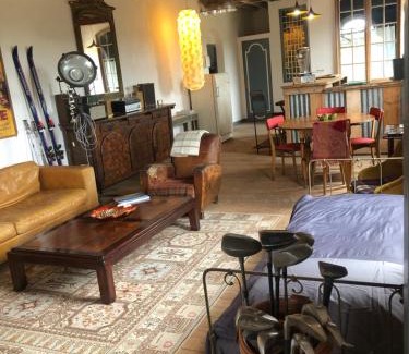 Brechamps Apartment | Loft industriel aux Grands Moulins de Ruffin