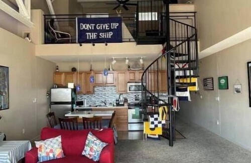 Sandusky Apartment | Loft Over The Bay-Minutes to Cedar Point