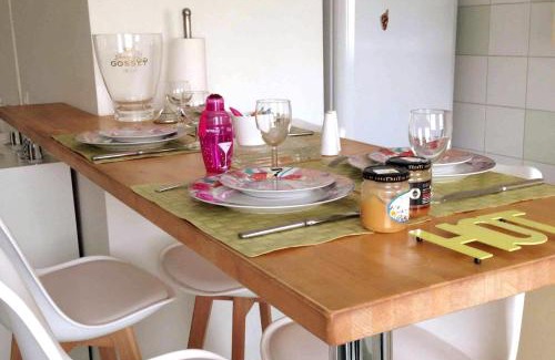 Pays Ajaccien Apartment | Loft Place du Diamant Hyper centre ville Plage 50m
