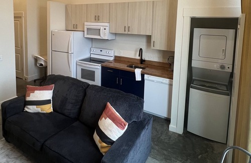Jonesboro Apartment | Loft steps away from restaurants & coffee shops