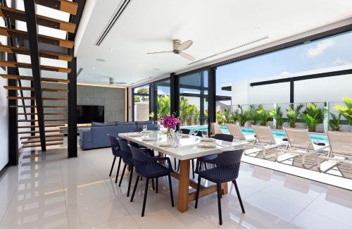Ban Saiyuan Villa | Loft Style 4BR Villa Sunset Garden 4 with 12m Salt Water Pool, near NaiHarn