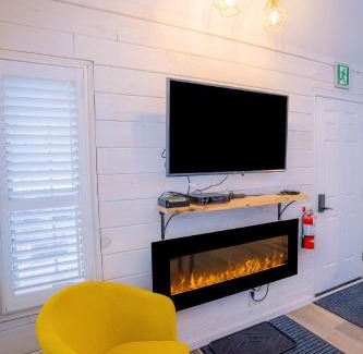 Craigleith House | Loft with a view of Blue - Free Wifi, Linens and Towels Included