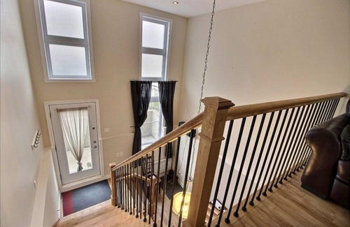 Bellerive Apartment | Loft with mezzanine and 16-foot ceilings near all amenities