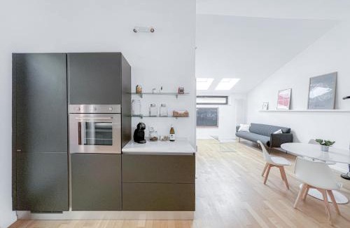 Pescara Apartment | Loft62 - Centralissimo e tranquillo con parcheggio