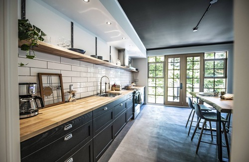Chelsea Hotel | Lofts du Village