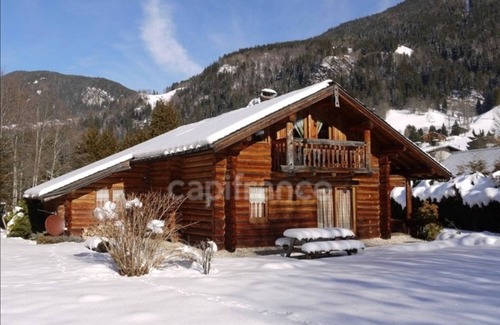 Saint-Gervais-les-Bains Ski Chalet | Log cabin with Jacuzzi