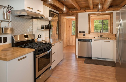 Cottonwood House | Log Cabin 20 min from Sedona