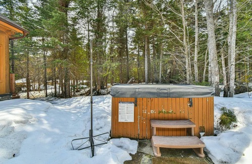 Fiddler Lake Resort Cabin | Log cabin 4 bdrms, spa, indoor& outdoor pool, lake beach, Fiddlerlake resort