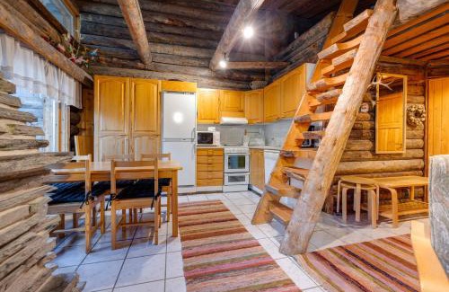 Suomu House | Log Cabin Apartment Käkriäinen A