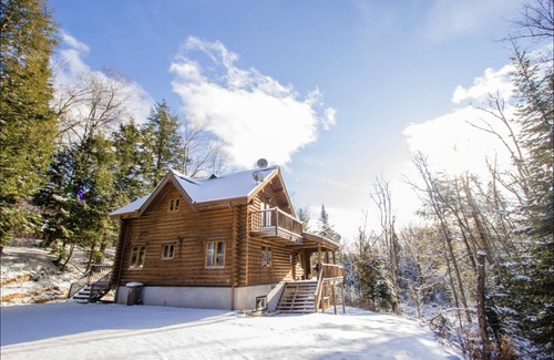 Labelle Ski Chalet | Log cabin Labelle