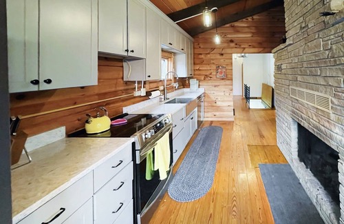 Great Cacapon Cabin | Log Cabin w/Fireplace, EV Station & River Access