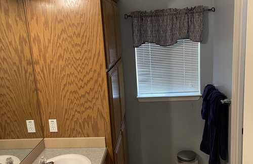 Fern Valley Cabin | Log Cabin w/King Suite, Hot tub with Beautiful Views, Seasonal Creek