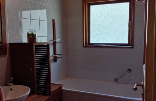 Mauroux Ski Chalet | Log cabin with all comforts