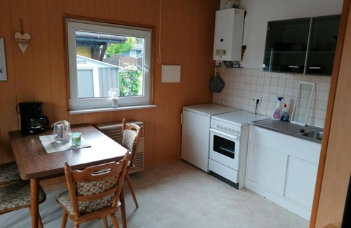 Krov Apartment | Log cabin with fenced garden - Kröver Berg