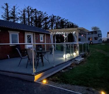 County Cork House | Log Cabin with Hot Tub Large Patio Near Cork city