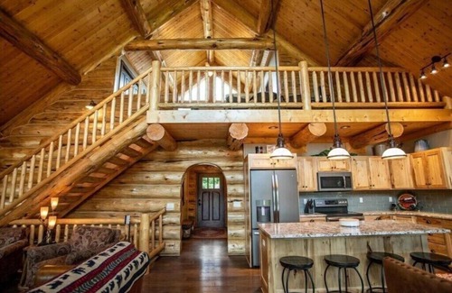Rexford Cabin | LOG HOME new built- 4bds-3 levels-golf nearby