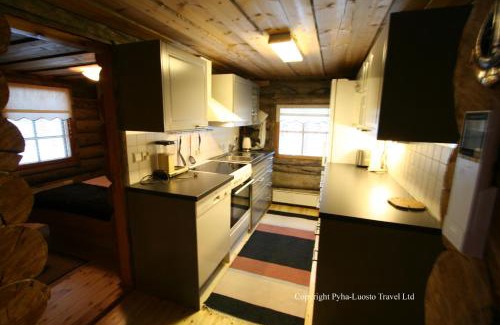 Lampivaara Ski Chalet | Log House Siesta