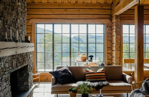 Hallen House | Log House With Sauna And Fireplace In Bydalen