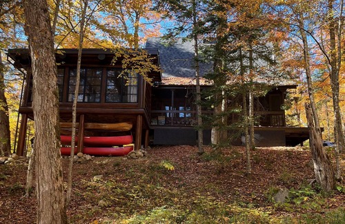 Lac Superieur Village Ski Chalet | Log ski chalet beside northside of Mont Tremblant