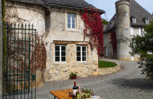 Moulis House | Loge du Chateau de Pouech