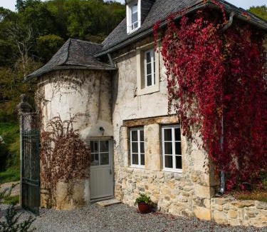 Moulis House | Loge du Chateau de Pouech