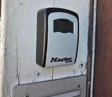 Foix Apartment | Logement entier 120m2 centre Foix -3chambres-2SDB-2wc-Parking gratuit à 1 Minute