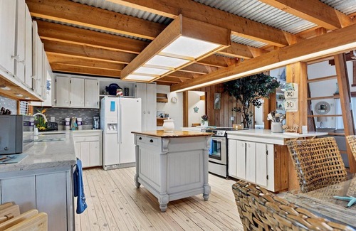 Palm Island House | Loggerhead Landing: Beach, swim spa and dock: This lodge on the beach has it all!