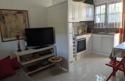 Vasilikos Apartment | Loggos Summer House - Upper Floor Apartment
