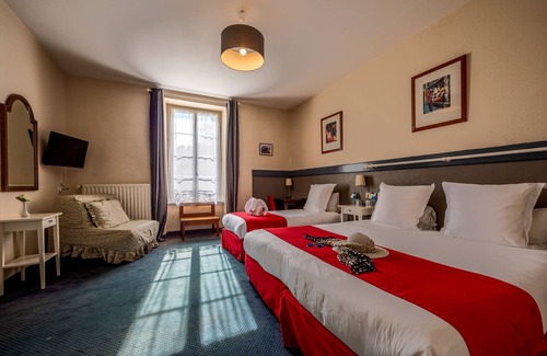 Douarnenez Hotel | Logis Auberge de Kerveoc'h