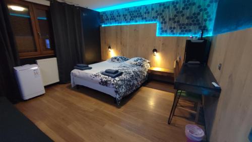 Tendon Hotel | Logis Auberge de la Poirie
