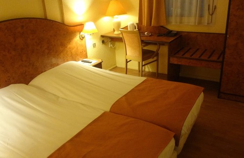 Calais Frethun Hotel | Logis Cottage Hotel Calais