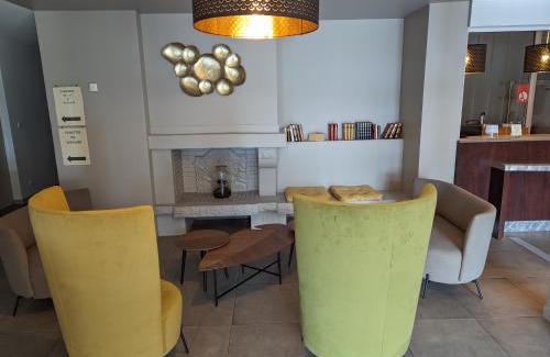 Ancenis Hotel | Logis De La Loire - Restaurant Les Bateliers