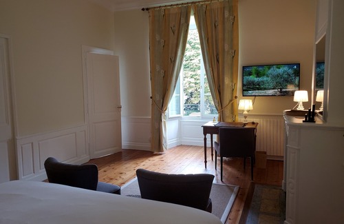Cognac Bed & Breakfast | Logis des Tourelles, the Bassac room