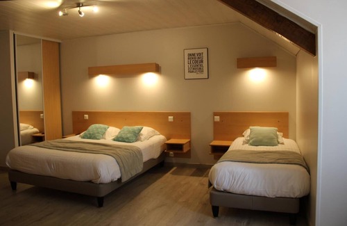 Anglards-de-Saint-Flour Hotel | Logis Hôtel la Méridienne