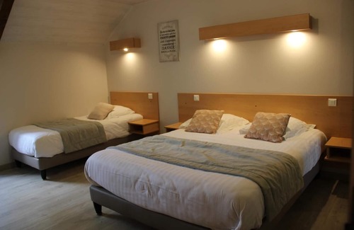 Anglards-de-Saint-Flour Hotel | Logis Hôtel la Méridienne