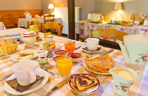 Saint-Jacques-d'Ambur Hotel | Logis Hôtel Auberge de la Hulotte