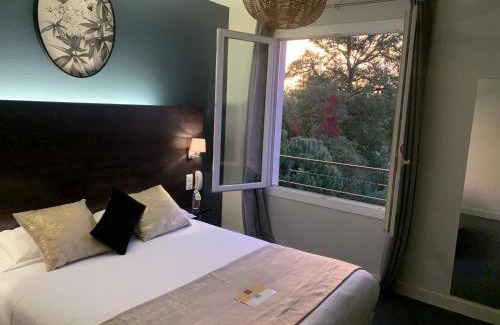 Onet-le-Chateau Hotel | Logis hôtel Aux Berges de l'Aveyron