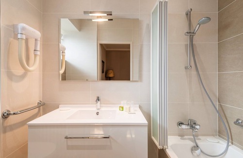 Argeles Gazost Hotel | Logis Hôtel Beau Site