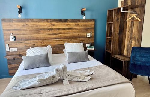 Vitry-le-Francois Hotel | Logis Hôtel de la Poste