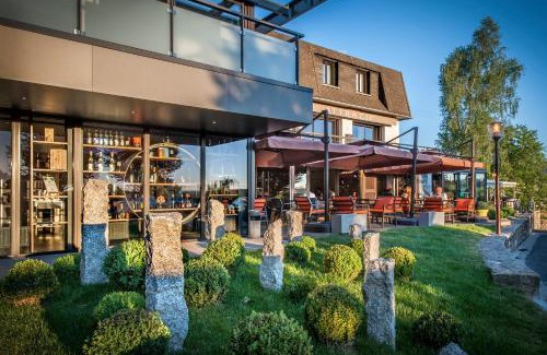 Aumont-Aubrac Hotel | Logis Hôtel et Spa Chez Camillou
