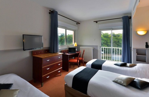 Chantonnay Hotel | Logis Hôtel le Moulin Neuf