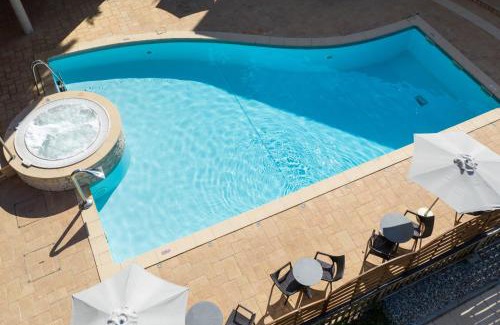 Chille Hotel | Logis Hôtel Parenthèse, Restaurant & Spa