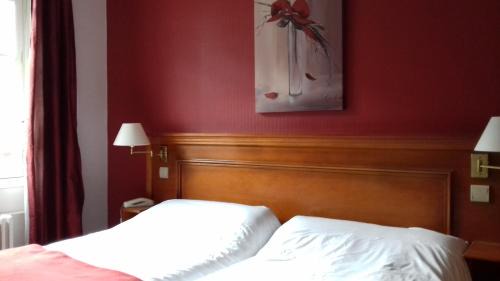 Neufchatel-en-Bray Hotel | Logis Hôtel-Restaurant Les Airelles