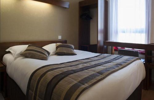 Sainte-Mere-Eglise Hotel | Logis Hôtel Restaurant Le Sainte Mère