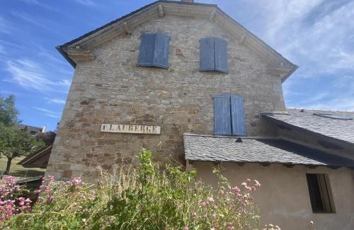 Muret-le-Chateau Hotel | Logis Hôtel Restaurant L'Auberge du Chateau