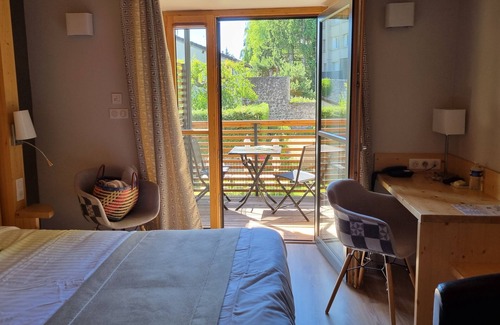 Tence Hotel | Logis Hôtel Restaurant de la Poste