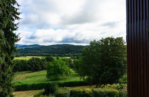 Noiretable Hotel | Logis Hotel Au Rendez-vous des Chasseurs